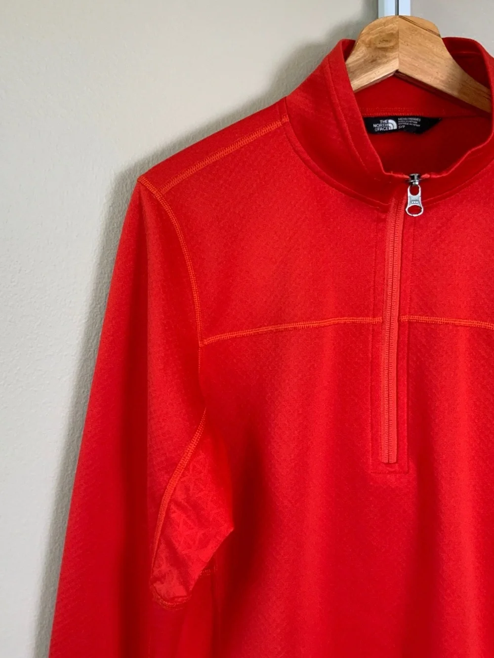 The North Face Half Zip Textured Performance Long Sleeve Pullover